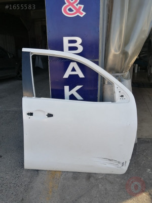 2018-2022 HİLUX SAĞ ÖN KAPI