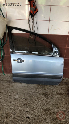 FORD FUSİON SAĞ ÖN KAPI
