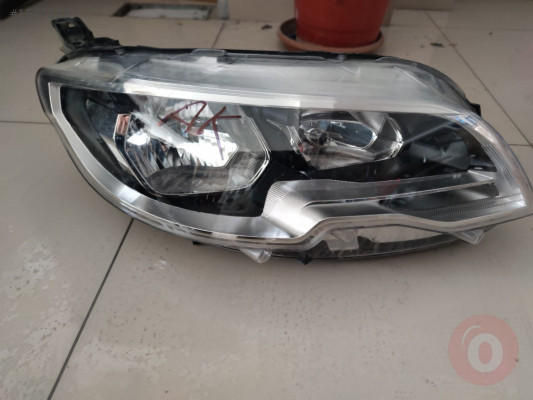 Peugeot 301 Sağ Far 90117969 9817296980