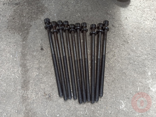 FİAT DOBLO 1.6 MULTİJET SİLİNDİR KAPAK SAPLAMASI