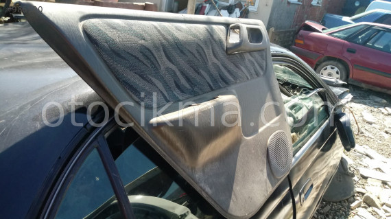 toyota carina sökme sol arka kapı döşemesi