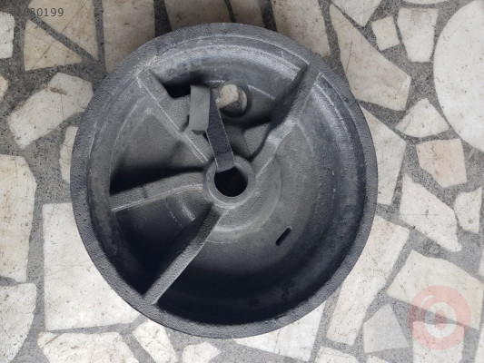 AUDİ A3 KRİKO VE ALET KUTUSU 8V3012109G