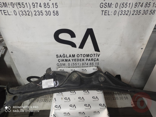 OEM;A2118300013 MERCEDES E SERİSİ W211 ÇIKMA  CAM ÖNÜ IZGARA