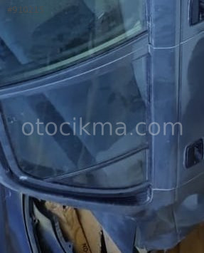 1992 TOYOTA COROLLA ORİJİNAL SAĞ ARKA KAPI CAMI.
