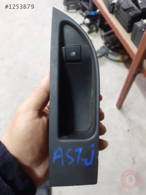 OPEL ASTRA J ARKA KAPI CAM DÜĞMESİ