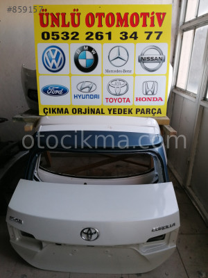 2014 2017 Toyota Corolla bagaj kapısı