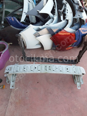 FORD TOURNEO COURİER 2018 2019 ÖN TAMPON DEMİR