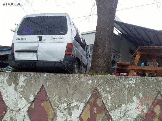 Peugeot partner çıkma yedek parça Mısırcıoğlu oto