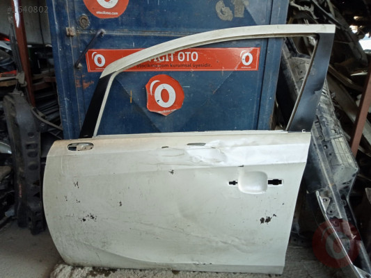 Opel Corsa E çıkma sol ön kapı