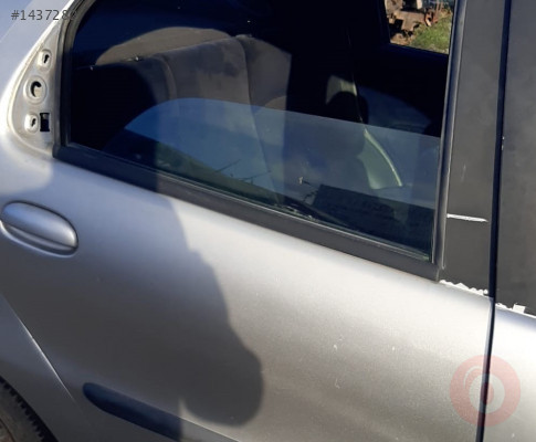 fiat palio çıkma sağ arka kapı camı