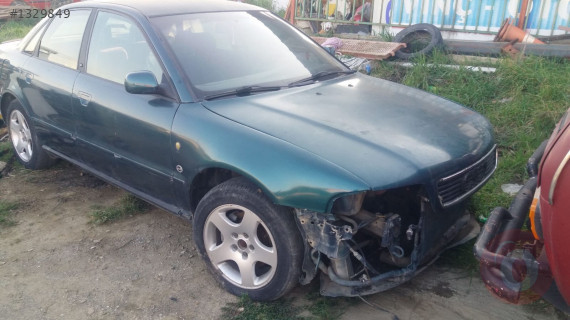 AUDİ A4 SAĞ ÖN KAPI ÇIKMA