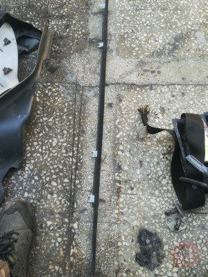 Hyundai Accent sağ ön kapı çıtası