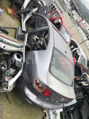 Mazda 3 Depo Kapağı Gri hatasız orjinal çıkma