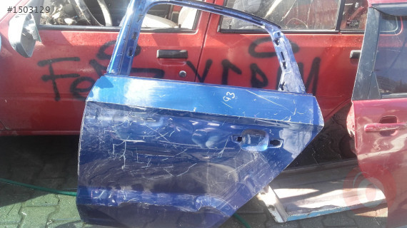 Audi a3 sol arka kapı  çıkma parçalar