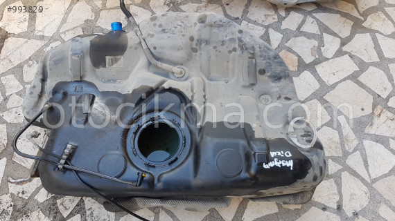 opel insignia 2,0 dizel yakıt deposu ve orjinal tüm çıkmalar