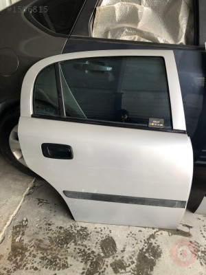 OPEL ASTRA G SAĞ ARKA KAPI ÇIKMA ORJİNAL HATASIZ