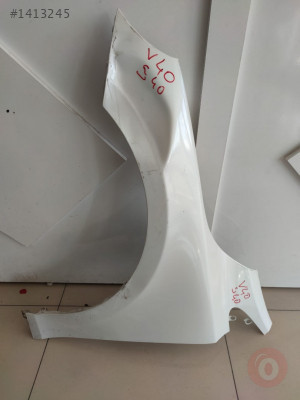 Volvo V40 Sol Ön Çamurluk Beyaz