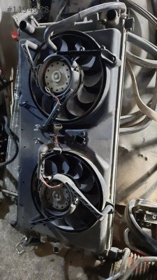 vw TRANSPORTER T4 Su Radyatörü-Fan seti çıkma 701 121 253 M