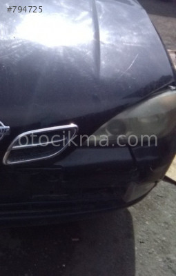 2000 NİSSAN PRİMERA 1.8 ÇIKMA SOL FAR MEVCUTTUR.