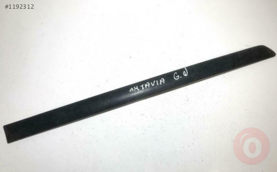 SKODA OCTAVİA 04-08 SAĞ ARKA KAPI BANDI (ASTARLI) 1Z0853754C