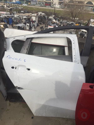 Ford Focus4 sol arka kapi cikma yedek parca