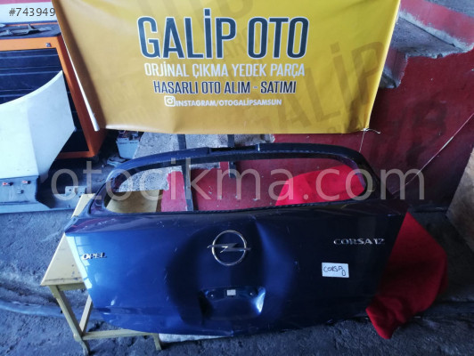 Opel Corsa D Bagaj kapağı hatasız orjinal çıkma