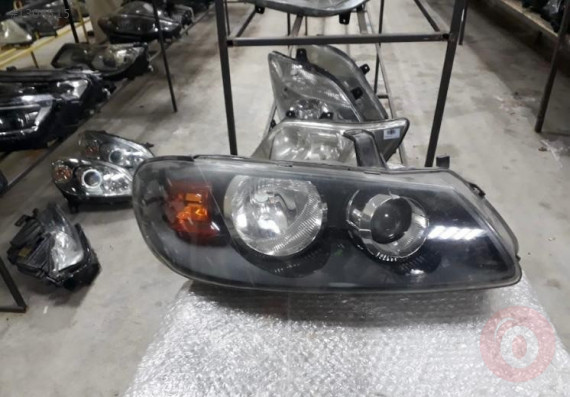 Nissan almera sağ far ve tüm çıkma parçalar