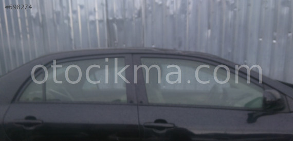2009 çıkma toyota corolla sağ arka kapı camı