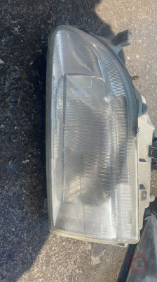çıkma parça renault R19  sol ön far