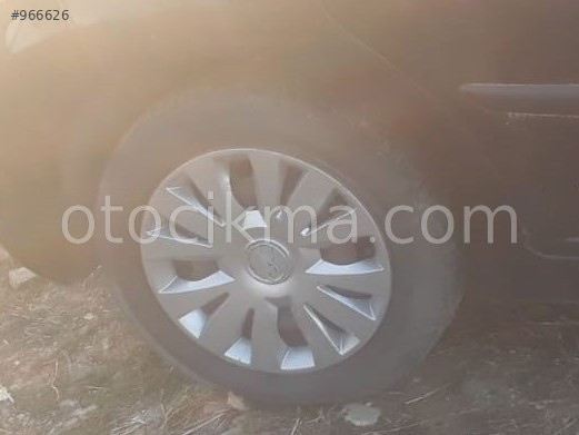 2009 model peugeot 207 1.4 benzinli çıkma takım jant lastik