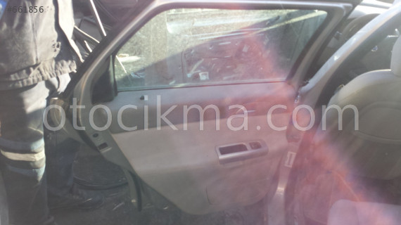 2005 VOLVO V50 ORJİNAL KAPI DÖŞEMESİ.