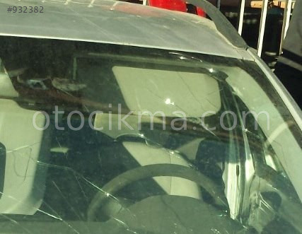 ÇIKMA 2005 VOLVO V50 GÜNEŞLİK.