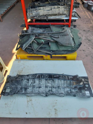 RENAULT MEGANE 4 SEDAN ARKA PANEL SEFALILAR OTO CIKMA