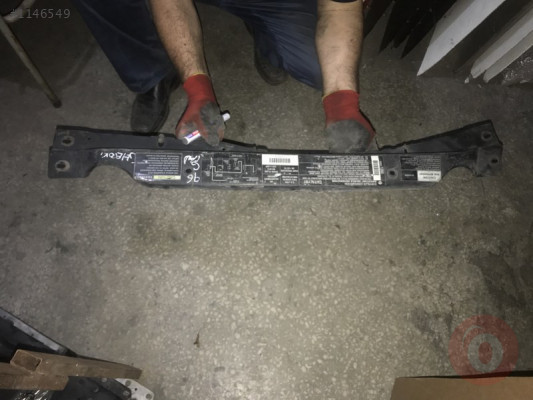 CHEROKEE ÖN PANEL ÜST SACI JEEP ORJİNAL ÇIKMA PARÇA