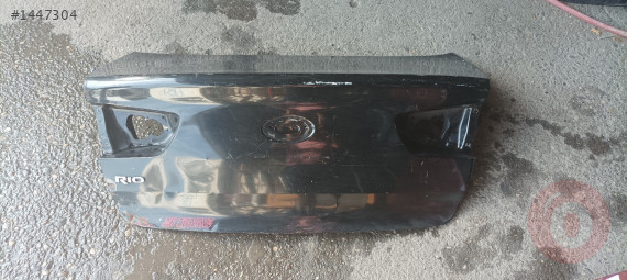 Kia Rio bagaj kapağı orijinal çıkma