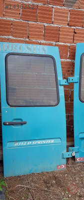 mercedes sprinter 308 alçak tavan çıkma sağ bagaj kapağı