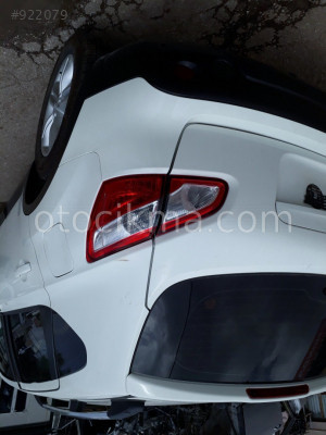 2011 NİSSAN QASHQAİ ORİJİNAL ARKA SAĞ STOP.