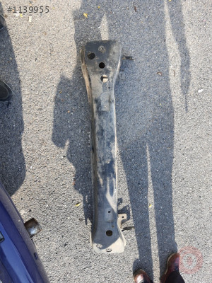 VOLKSWAGEN TRANSPORTER T5 ÖN TAMPON DEMİRİ ÇIKMA ORJİNAL