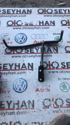 5J1721913C skoda fabia 2011 pedal üst destek demiri