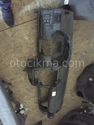 Opel Corsa B Torpido hatasız orjinal çıkma