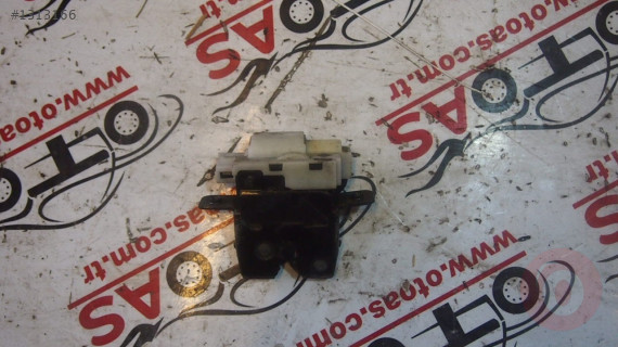 Renault Clio 3 Bagaj Kilidi