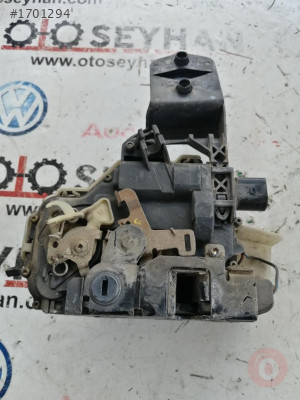 Volkswagen passat B5 sol arka kapı kilidi