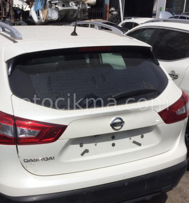 2016 Model Nissan Qashgai 1.5 Dizel çıkma bagaj kapısı.
