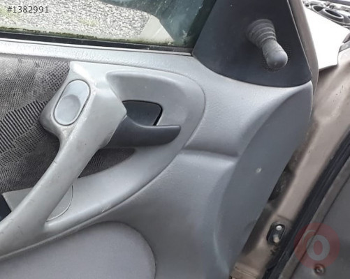 1998 opel astra f station 1.4 8v çıkma sol ön kapı kolçağı