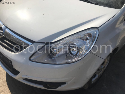 OPEL CORSA  SOL FAR MG OTO