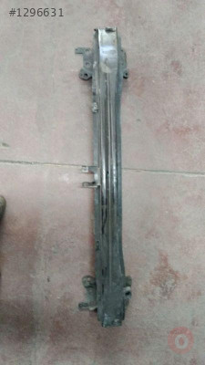 VOLKSWAGEN JETTA 2005 2010 ÖN TAMPON DEMİRİ 1K5807109