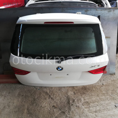 Bmw X1 E84 bagaj kapağı orjinal hatasız