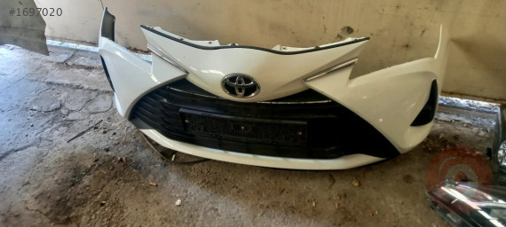 2017 TOYOTA YARİS BEYAZ ÇIKMA HATASIZ ÖN TAMPON