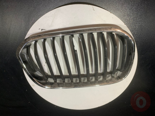 BMW F20-F21 ÖN TAMPON SAĞ IZGARA 7371748