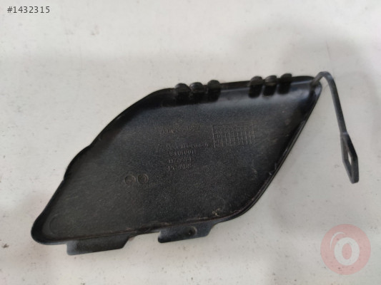 Mercedes A Serisi W176 Ön Tampon Çeki Kapağı A1768851022